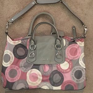 Excellent condition COACH zip purse/handbag